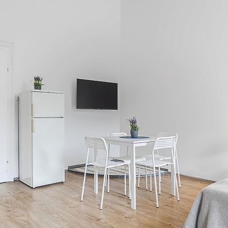 Attractive 2 Bedroom Apt. Near Vienna Akh Ideal For All Экстерьер фото
