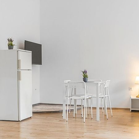 Attractive 2 Bedroom Apt. Near Vienna Akh Ideal For All Экстерьер фото