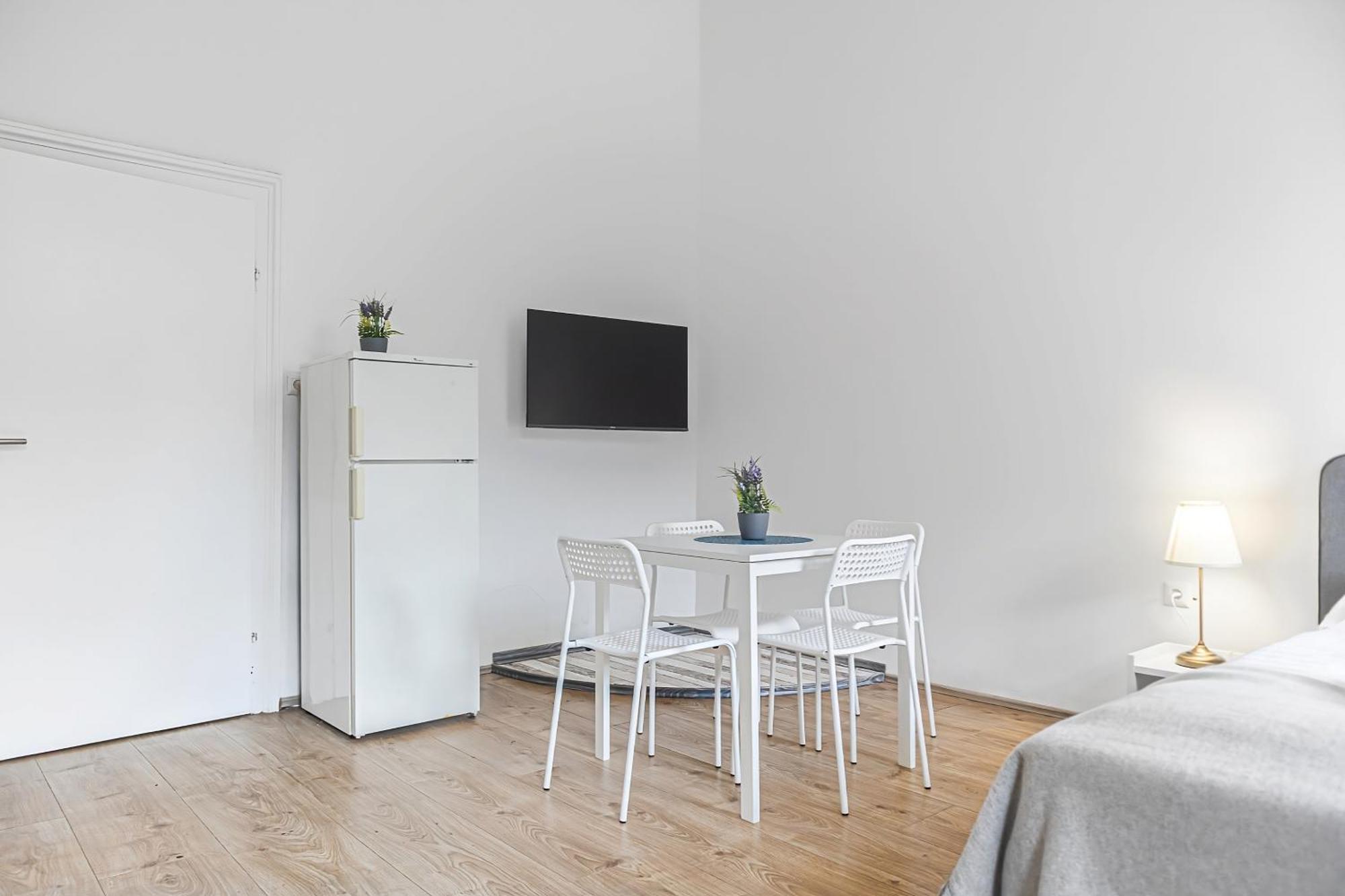 Attractive 2 Bedroom Apt. Near Vienna Akh Ideal For All Экстерьер фото